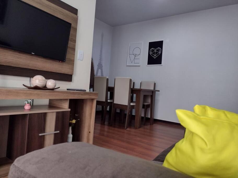 Family Space Curitiba/Vaga De Garagem Gratis Екстериор снимка