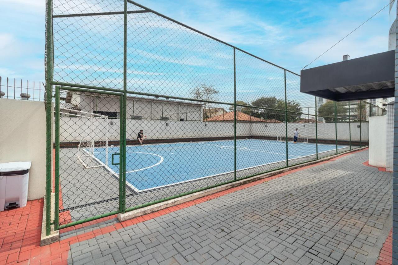 Family Space Curitiba/Vaga De Garagem Gratis Екстериор снимка