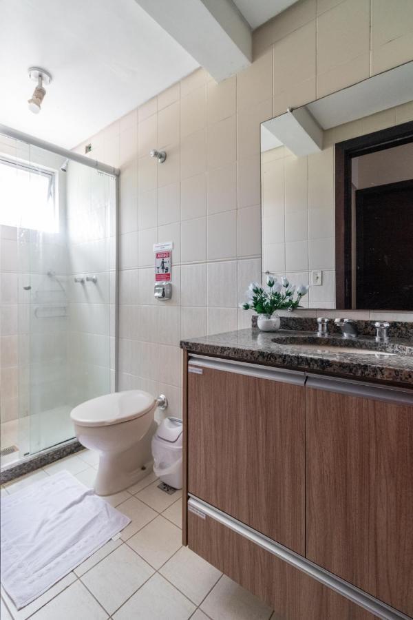 Family Space Curitiba/Vaga De Garagem Gratis Екстериор снимка